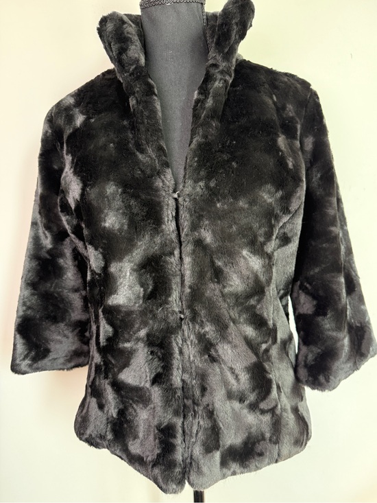 Merona Jackets & Blazers - Merona Faux Fur Bolero Jacket Black Sz S